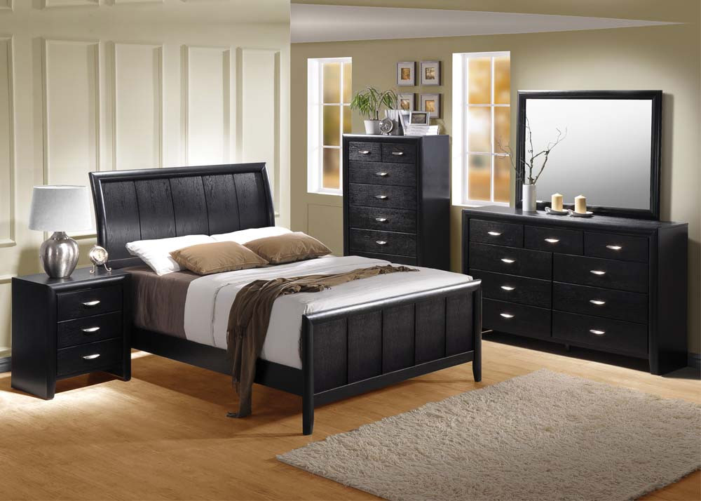 Hailee 4-Piece Bedroom Set