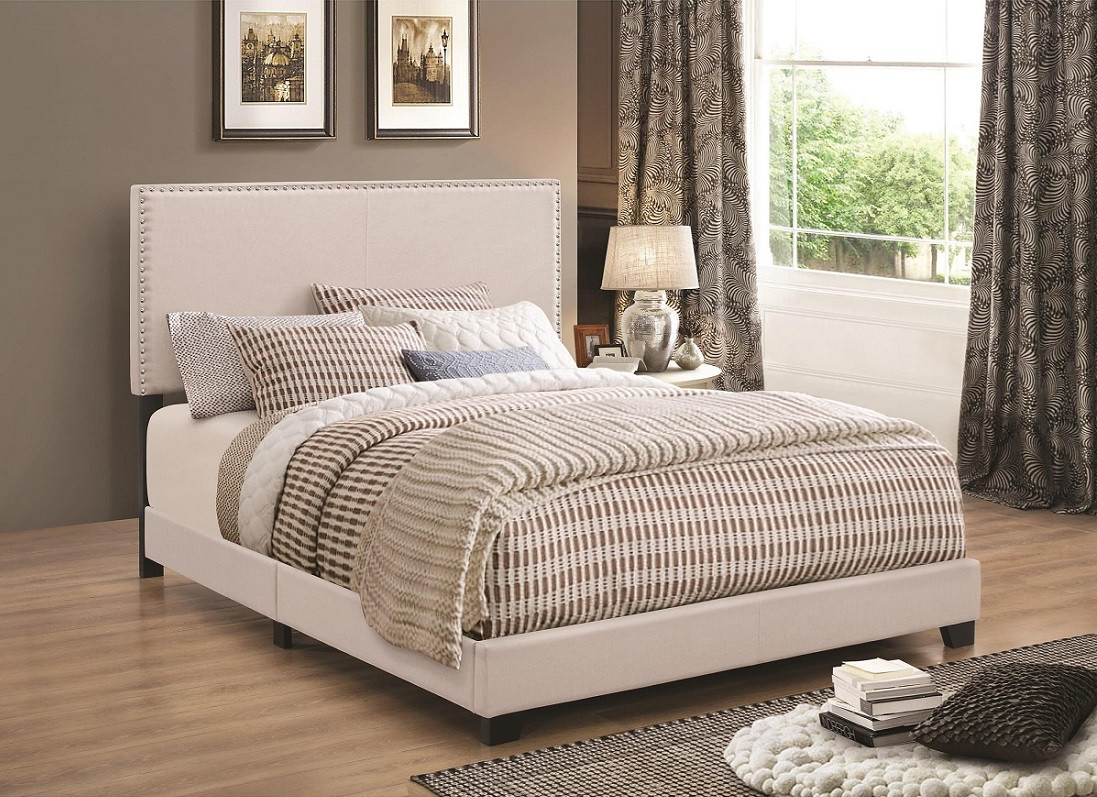 The Relaxed Upholstered Bed 